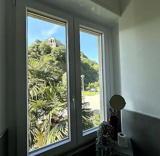 Lilly Del Maggiore * Castelveccana